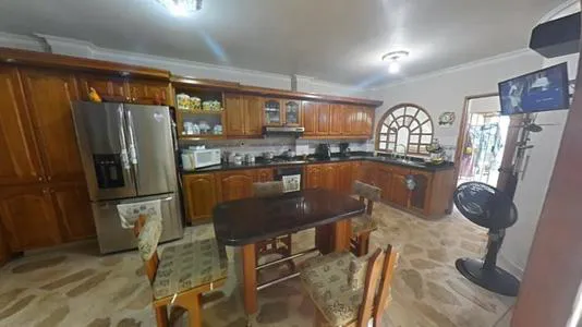 CIRCULAR 76 # 38 - 25 Laureles - Photo 3