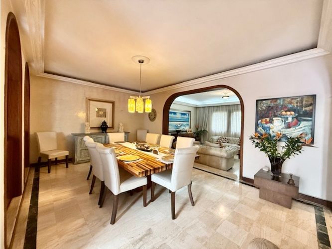 Casa de 5 alcobas en venta en Santa Teresita, Cali, 844 m² · foto 11 de 24