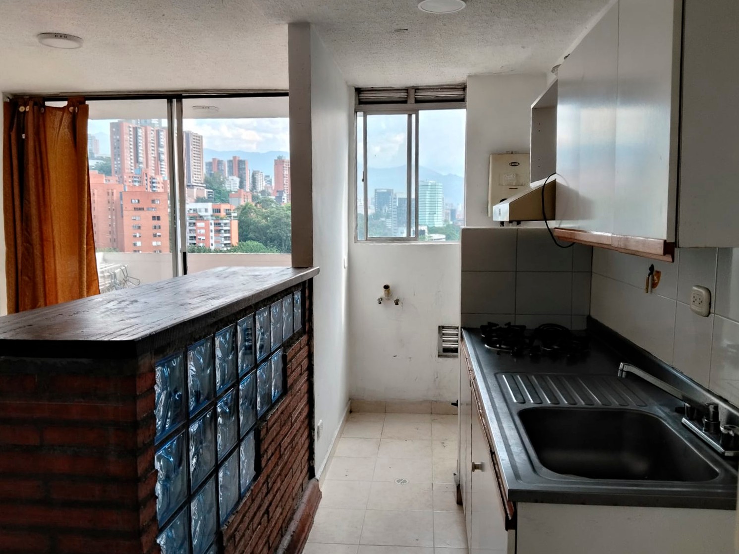 Apartamento en arriendo en El Poblado, Medellín · foto 4 de 16
