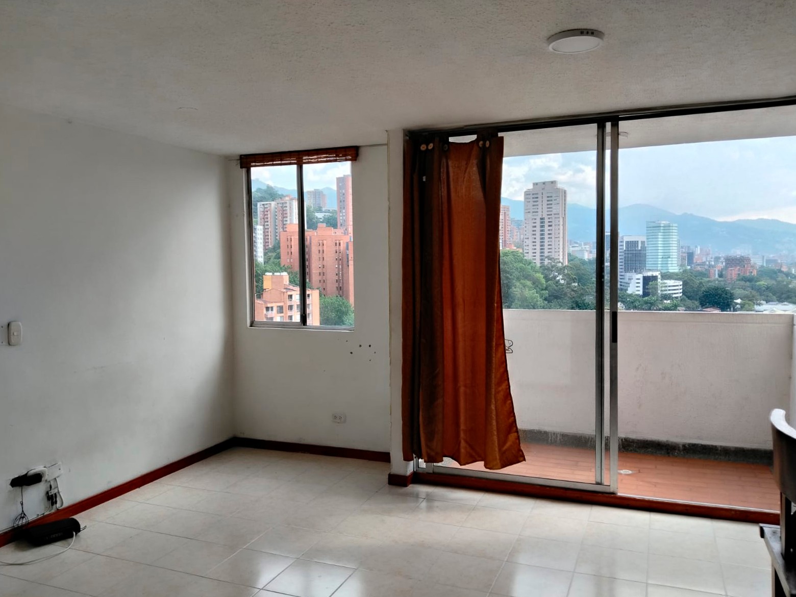 Apartamento en arriendo en El Poblado, Medellín · foto 2 de 16