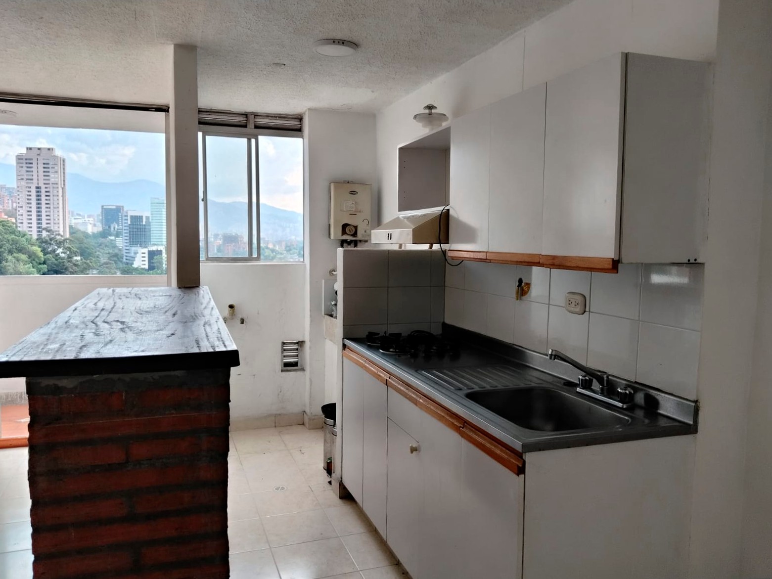 Apartamento en arriendo en El Poblado, Medellín · foto 5 de 16