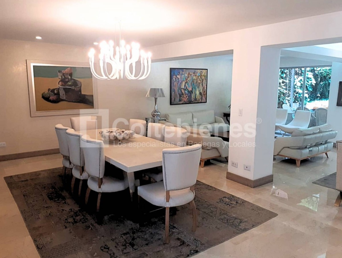 Casa en arriendo en Castropol, Medellín · foto 3 de 24