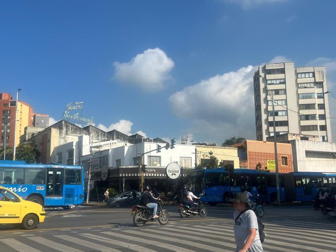 Casa de 3 alcobas en venta en San Fernando Viejo, Cali, 255 m² · foto 6 de 7