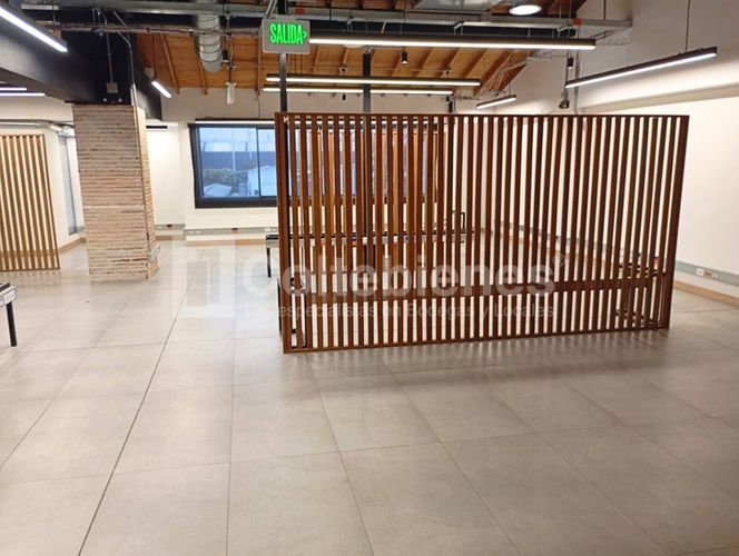 Oficina en arriendo en El Poblado, Medellín, 250 m² · foto 5 de 19