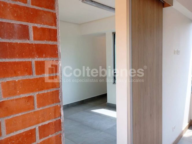 Oficina en arriendo en El Poblado, Medellín, 250 m² · foto 12 de 19