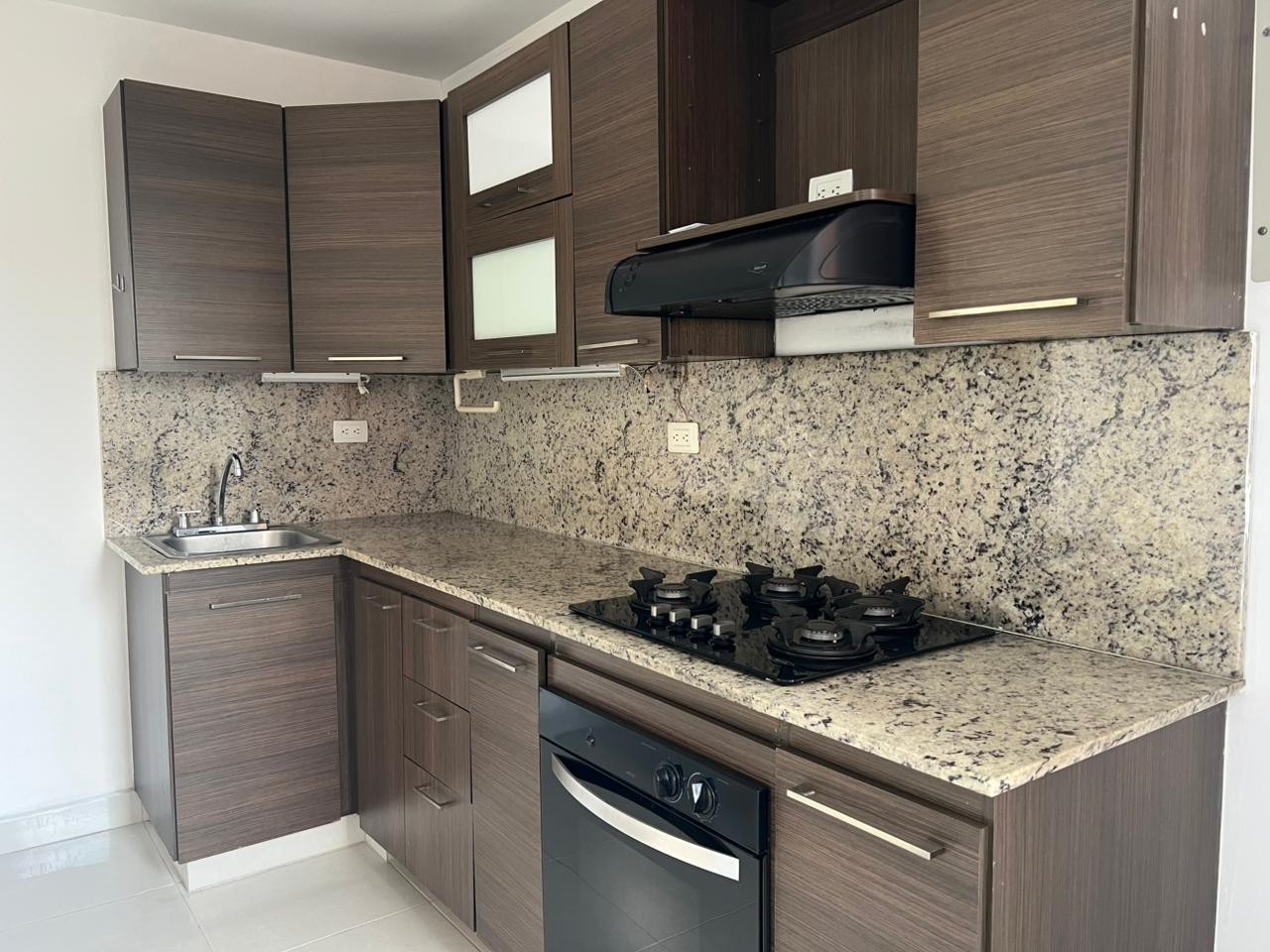 Apartamento en venta en Loma Del Chocho, Envigado · foto 3 de 17