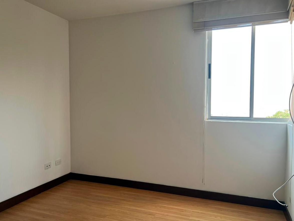 Apartamento en venta en Loma Del Chocho, Envigado · foto 10 de 17