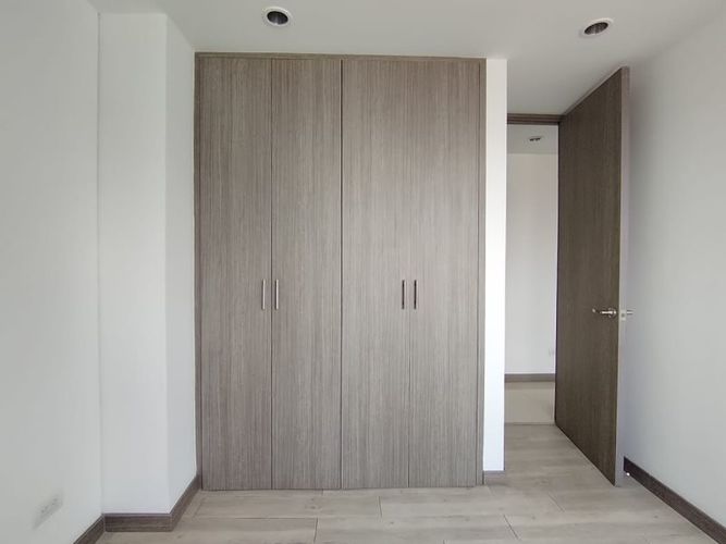 Apartamento de 3 alcobas en arriendo en Villa Carlota, Medellín, 95 m² · foto 13 de 24