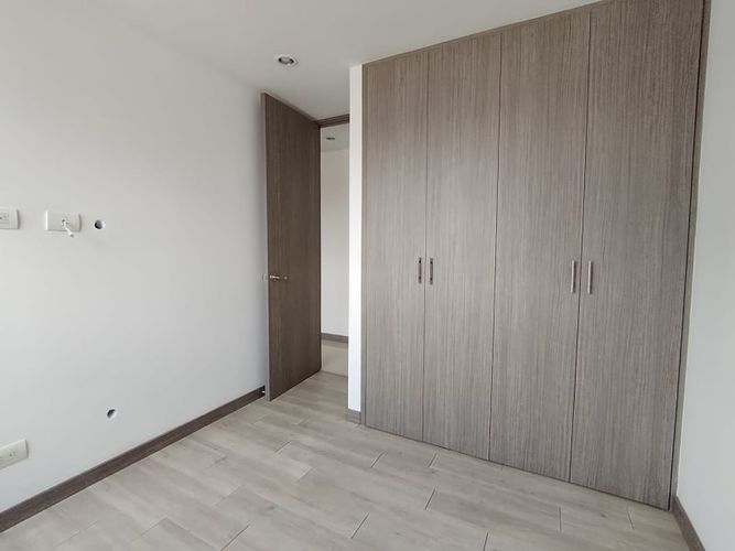 Apartamento de 3 alcobas en arriendo en Villa Carlota, Medellín, 95 m² · foto 18 de 24