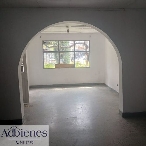 Casa de 4 alcobas en venta en Laureles, Medellín, 250 m² · foto 4 de 15