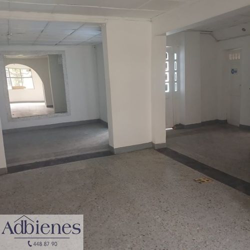 Casa de 4 alcobas en venta en Laureles, Medellín, 250 m² · foto 5 de 15