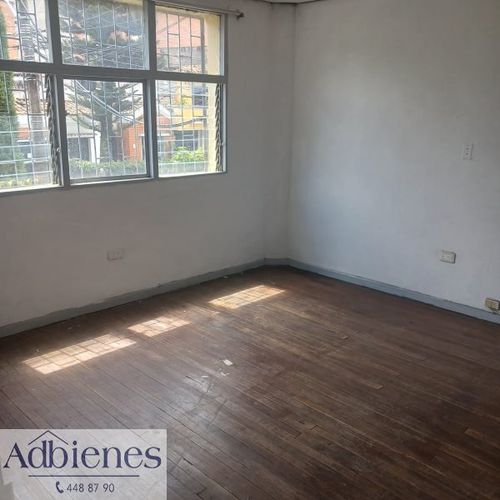 Casa de 4 alcobas en venta en Laureles, Medellín, 250 m² · foto 8 de 15