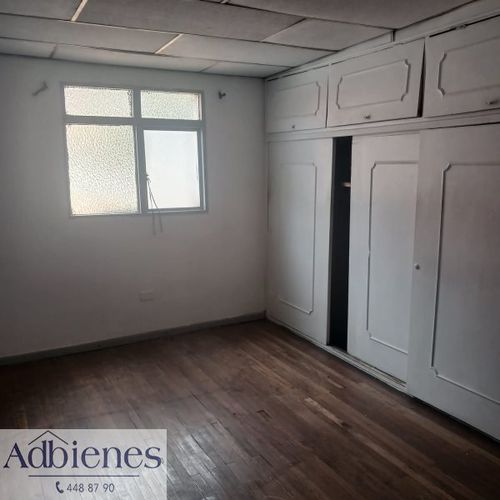 Casa de 4 alcobas en venta en Laureles, Medellín, 250 m² · foto 9 de 15