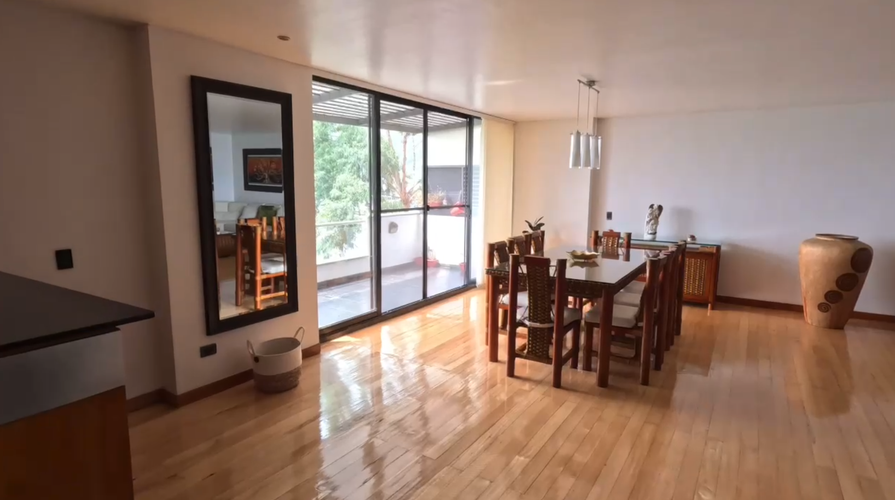 Apartamento de 3 alcobas en venta en La Arboleda, Cali, 220 m² · foto 3 de 15