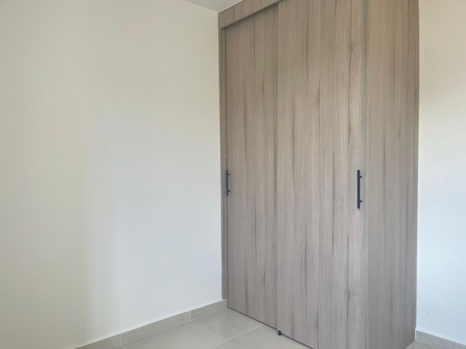 Apartamento de 3 alcobas en venta en Tres Esquinas, Sabaneta, 55 m² · foto 7 de 19