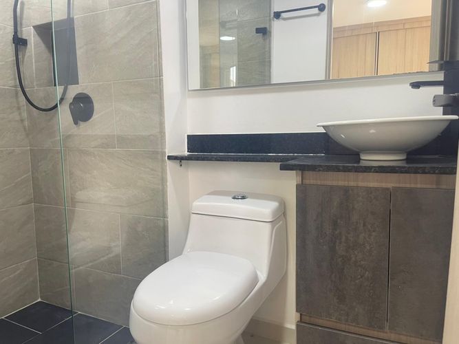 Apartamento de 3 alcobas en venta en Tres Esquinas, Sabaneta, 55 m² · foto 18 de 19