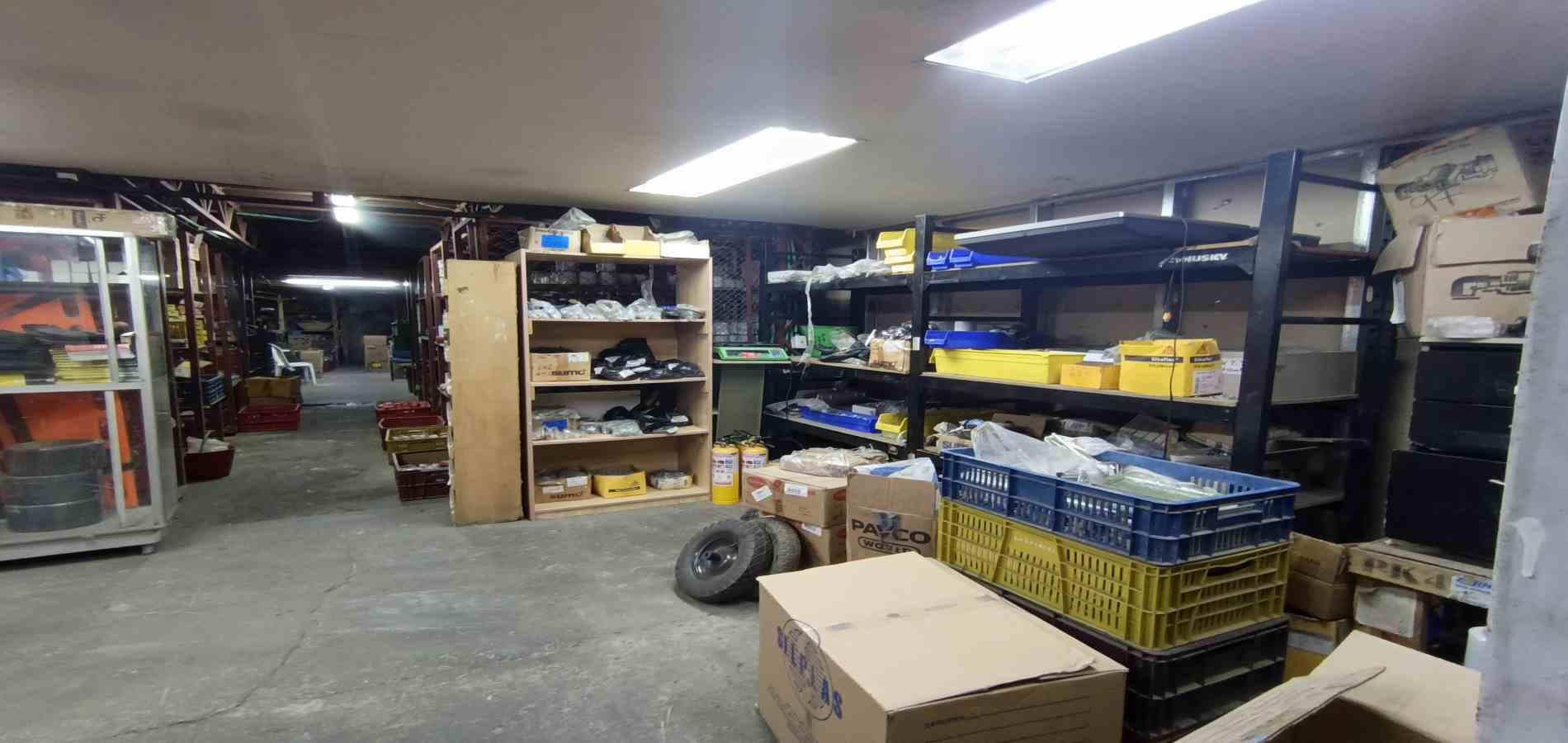 Warehouse for rent in El centro, Manizales