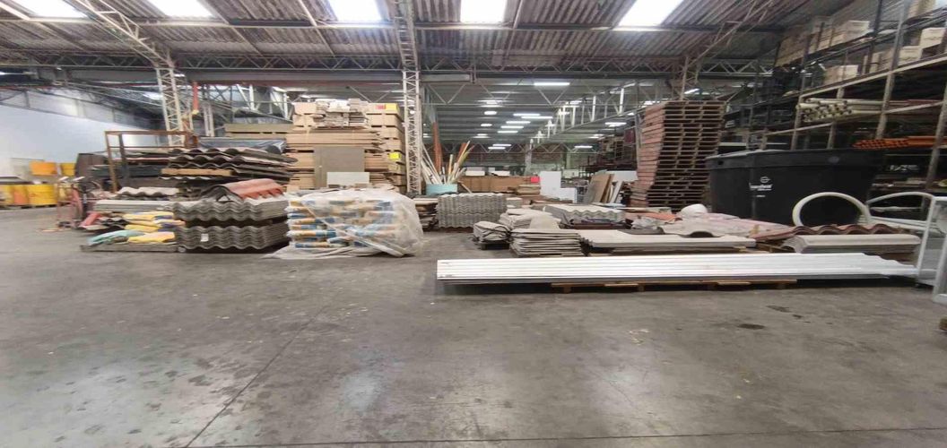 Bodega en arriendo en El Centro, Manizales, 1233 m² · foto 4 de 13