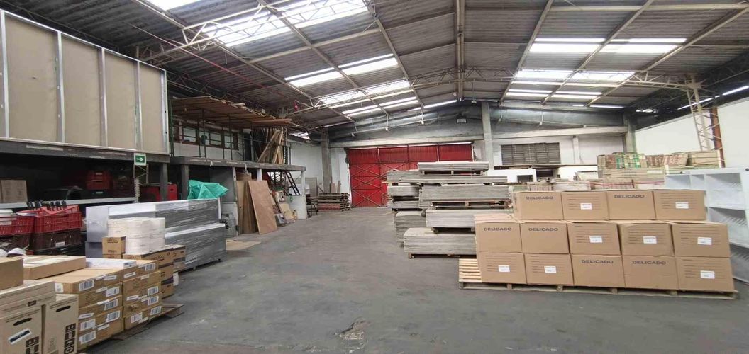 Bodega en arriendo en El Centro, Manizales, 1233 m² · foto 7 de 13
