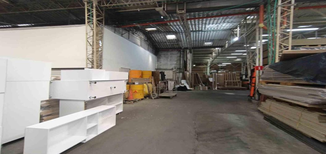 Bodega en arriendo en El Centro, Manizales, 1233 m² · foto 9 de 13