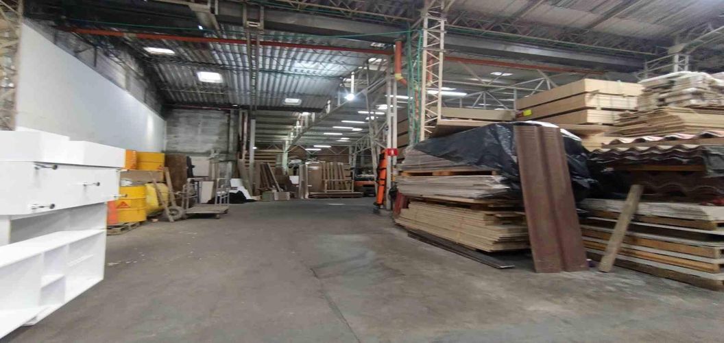 Bodega en arriendo en El Centro, Manizales, 1233 m² · foto 10 de 13
