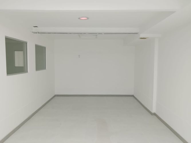 Oficina en arriendo en El Poblado, Medellín, 800 m² · foto 8 de 19