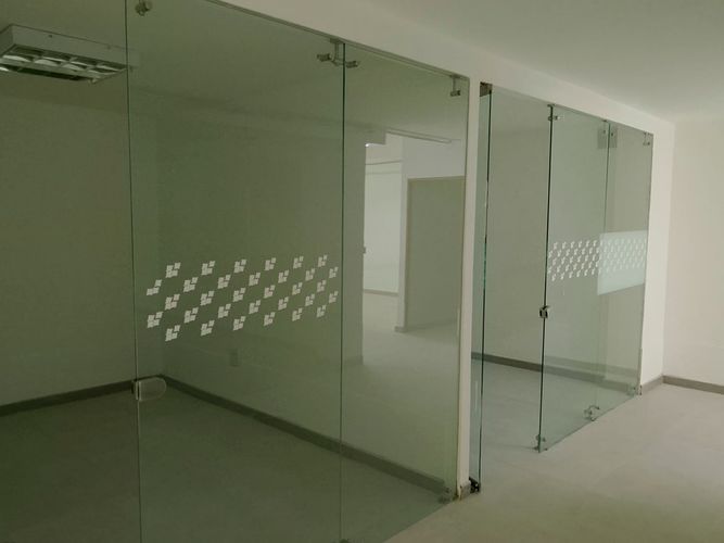 Oficina en arriendo en El Poblado, Medellín, 800 m² · foto 5 de 19