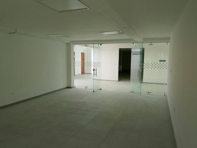 Oficina en arriendo en El Poblado, Medellín, 800 m² · foto 6 de 19