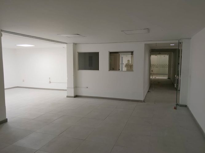 Oficina en arriendo en El Poblado, Medellín, 800 m² · foto 11 de 19