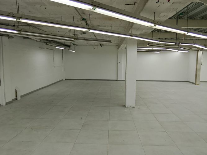 Oficina en arriendo en El Poblado, Medellín, 800 m² · foto 15 de 19