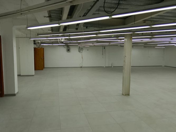 Oficina en arriendo en El Poblado, Medellín, 800 m² · foto 17 de 19