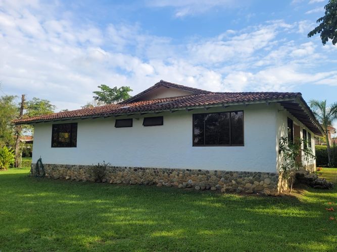 Casa de 3 alcobas en venta en Las Mercedes, Jamundí, 222 m² · foto 6 de 24