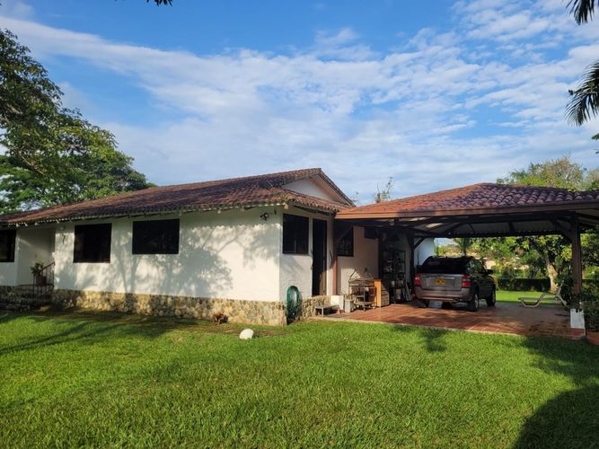 Casa de 3 alcobas en venta en Las Mercedes, Jamundí, 222 m² · foto 4 de 24