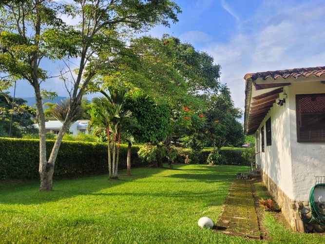 Casa de 3 alcobas en venta en Las Mercedes, Jamundí, 222 m² · foto 13 de 24