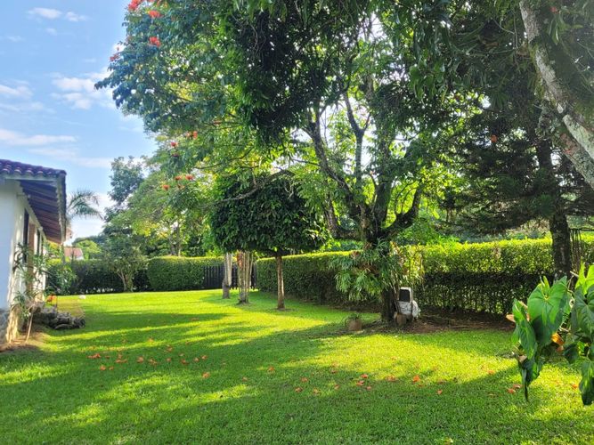 Casa de 3 alcobas en venta en Las Mercedes, Jamundí, 222 m² · foto 14 de 24