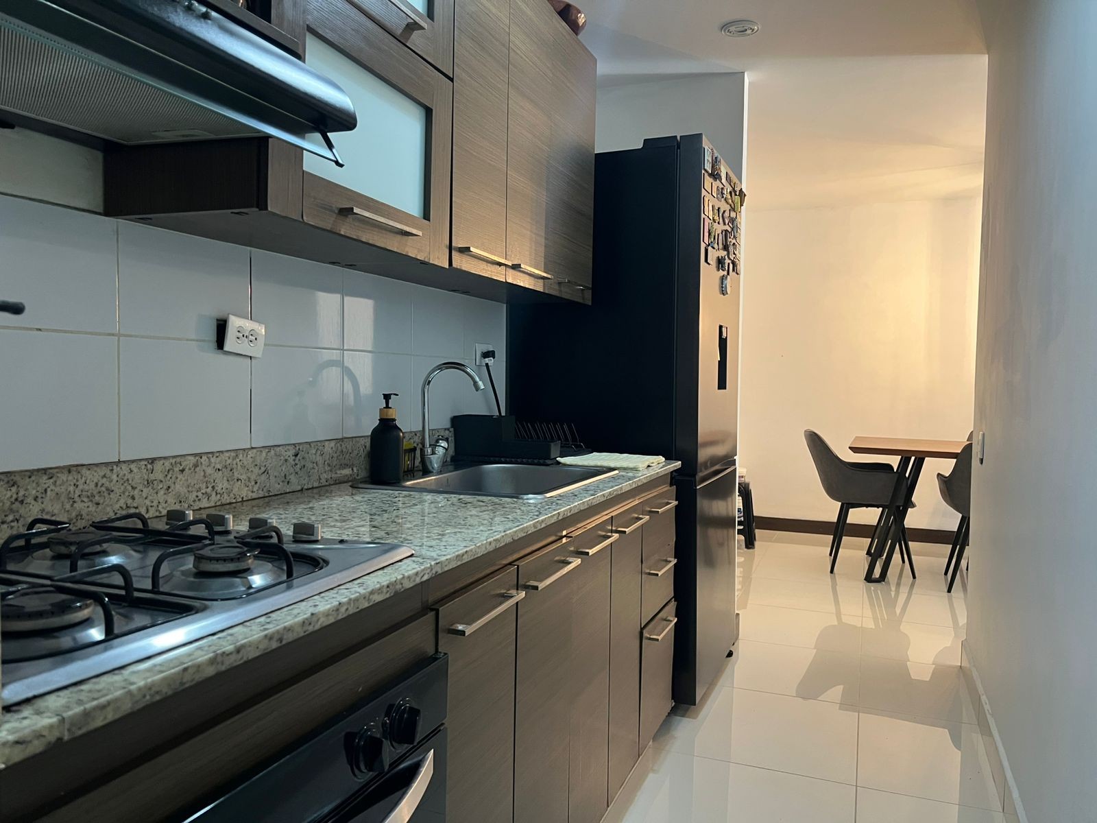 Apartamento en venta en Loma Del Esmeraldal, Envigado · foto 5 de 14