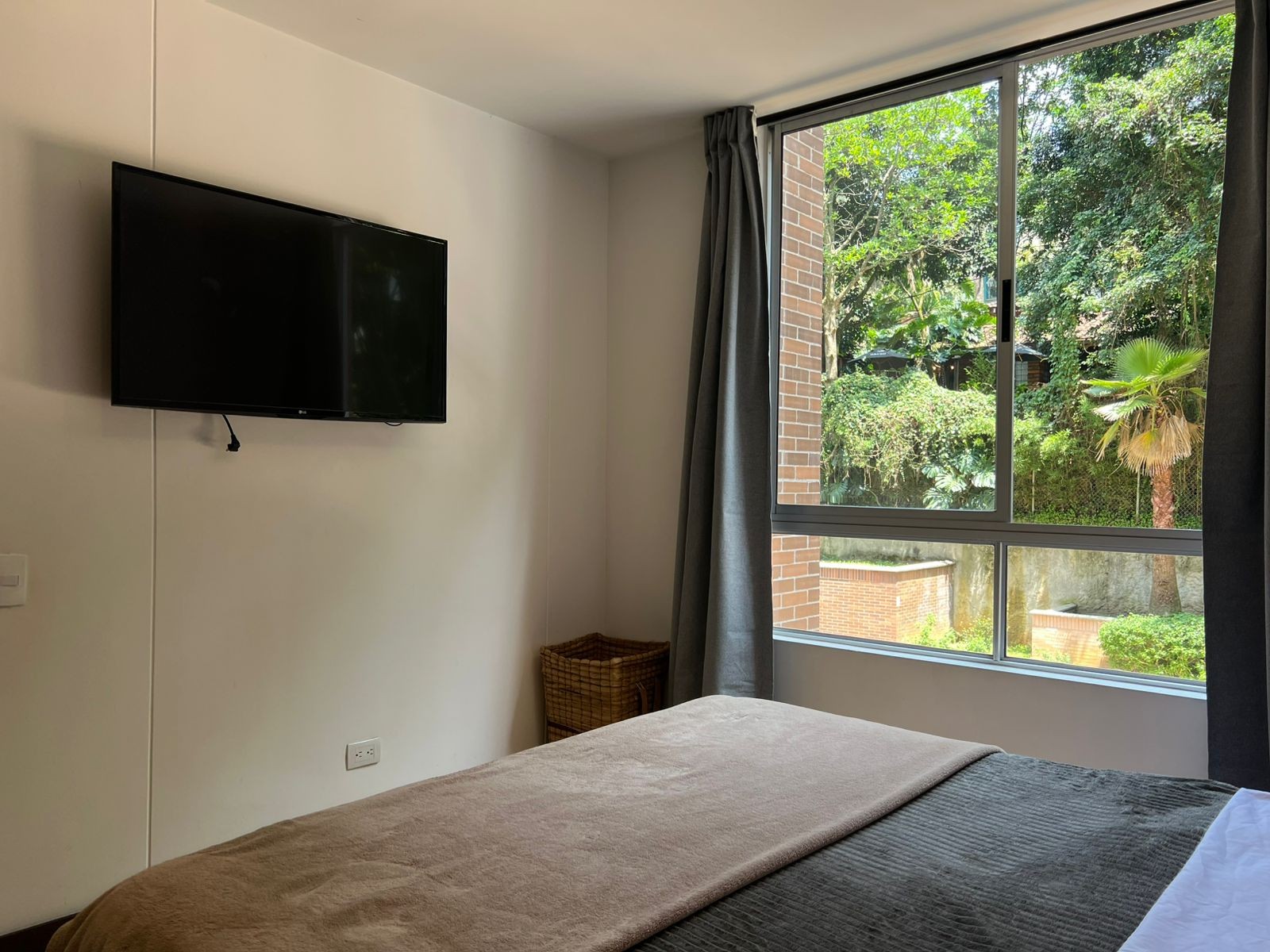 Apartamento en venta en Loma Del Esmeraldal, Envigado · foto 11 de 14