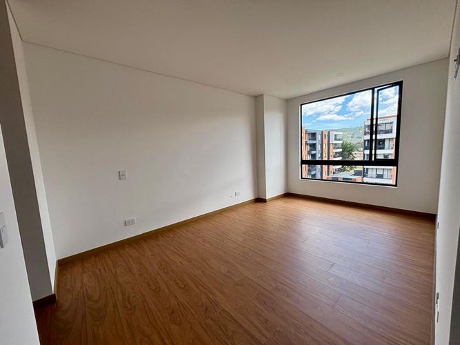 Apartamento de 3 alcobas en venta en Centro, Cajicá, 114 m² · foto 4 de 18