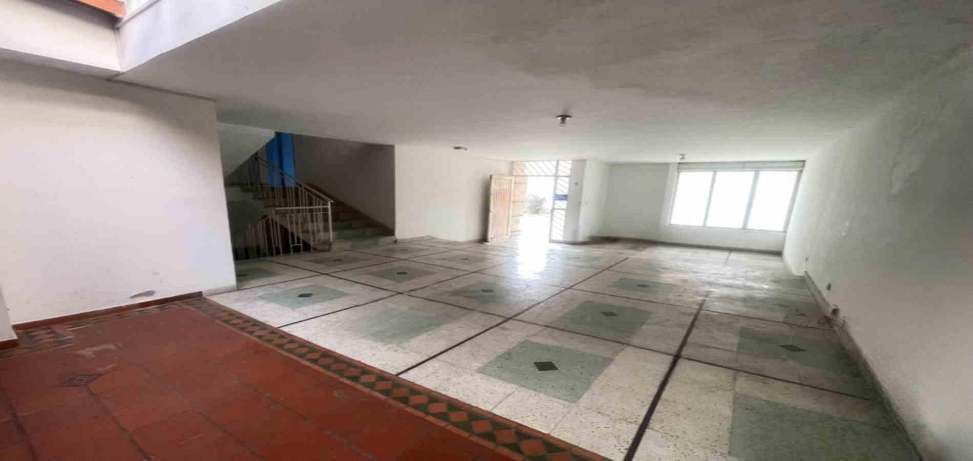 Casa en arriendo en Calasanz Parte Alta, Medellín · foto 3 de 23