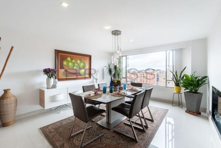 Apartamento en venta en Santa Barbara Occidental, Bogotá · foto 3 de 16