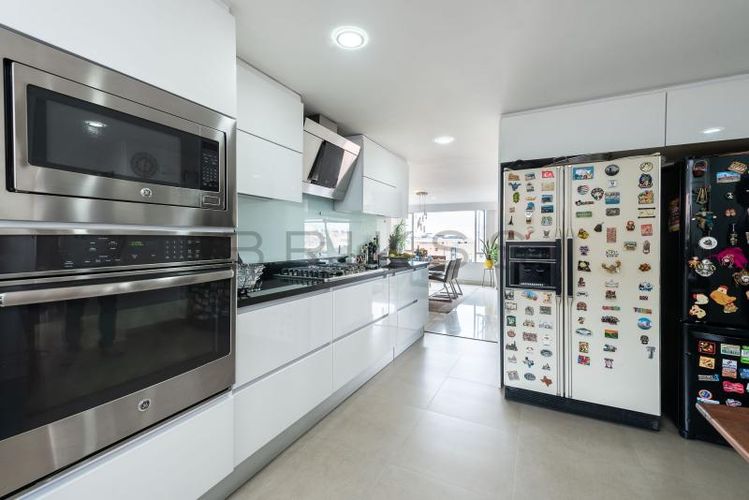 Apartamento en venta en Santa Barbara Occidental, Bogotá · foto 6 de 16