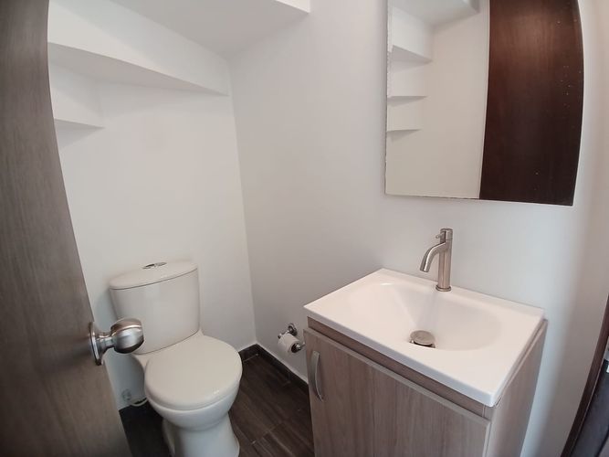 Casa de 4 alcobas en arriendo en Jardines De Tanambi, Pereira, 180 m² · foto 9 de 14