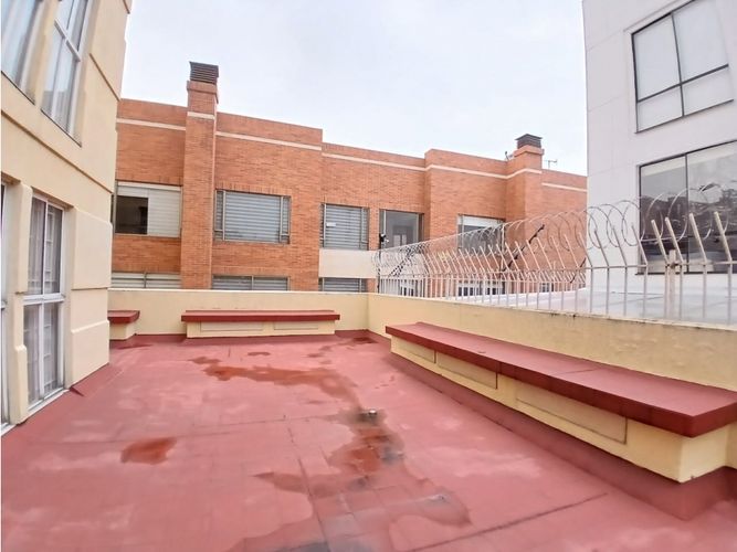 Apartaestudio en venta en Santa Barbara, Bogotá, 44 m² · foto 3 de 12