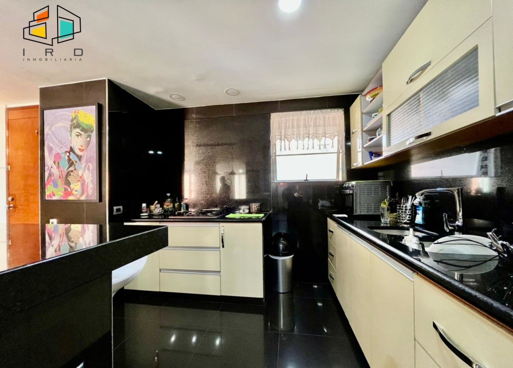 Apartamento en venta en Laureles, Medellín · foto 14 de 24