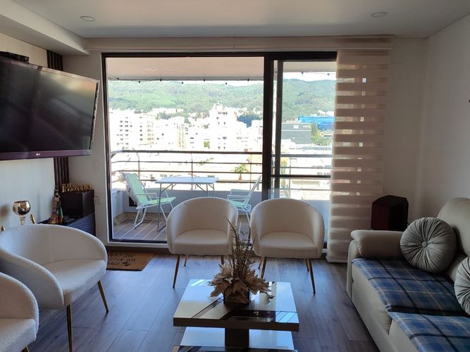 Apartamento de 2 alcobas en venta en Cedritos, Bogotá, 93 m² · foto 3 de 19