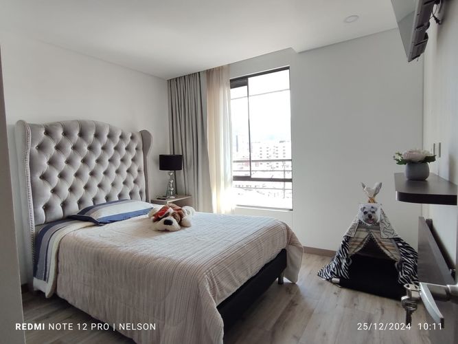 Apartamento de 2 alcobas en venta en Cedritos, Bogotá, 93 m² · foto 11 de 19