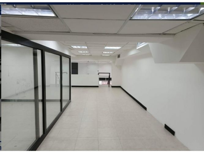 Oficina en arriendo en Cristo Rey, Medellín, 316 m² · foto 5 de 8
