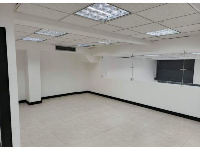 Oficina en arriendo en Cristo Rey, Medellín, 316 m² · foto 8 de 8