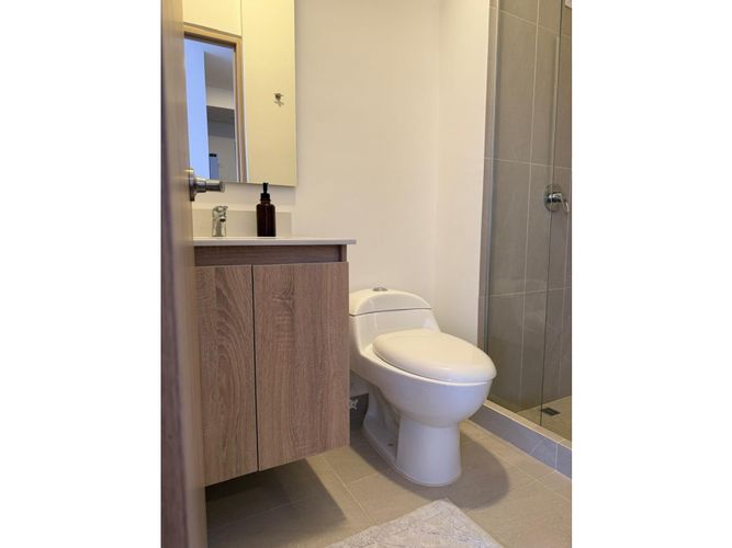 Apartamento de 2 alcobas en venta en Barro Blanco, Rionegro, 57 m² · foto 6 de 9