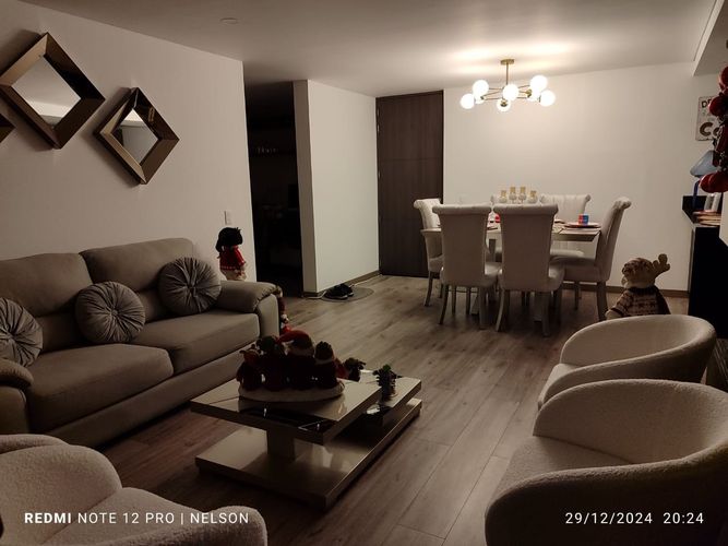 Apartamento de 2 alcobas en venta en Cedritos, Bogotá, 93 m² · foto 10 de 19